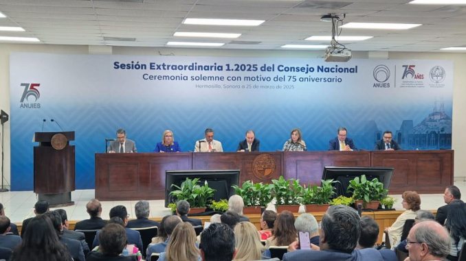 Sesión Extraordinaria 75 aniversario de la ANUIES